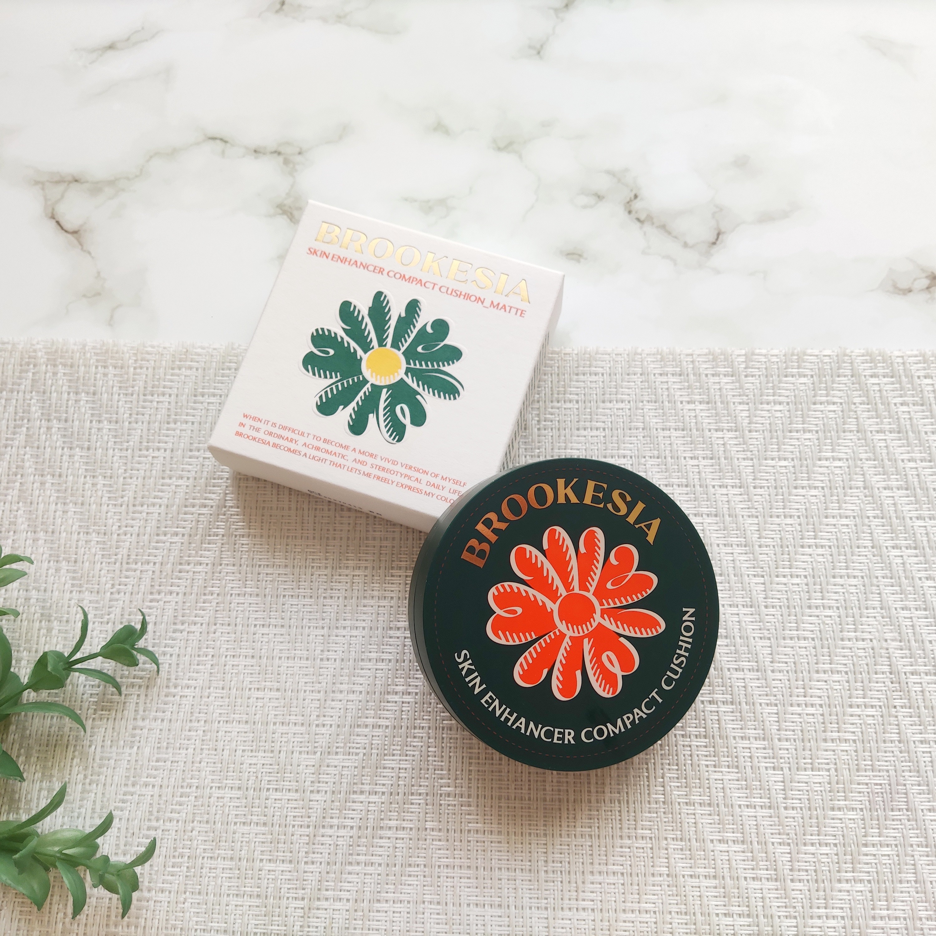 スキンエンハンサー コンパクトクッション（グロー) #1 ペールピッチ/BROOKESIA/クッションファンデーションを使ったクチコミ（1枚目）