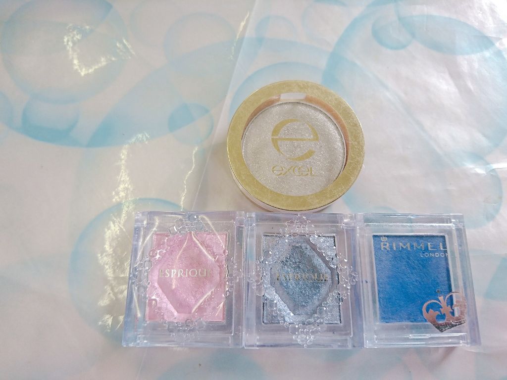 シャイニーシャドウ N/excel/単色アイシャドウを使ったクチコミ（1枚目）