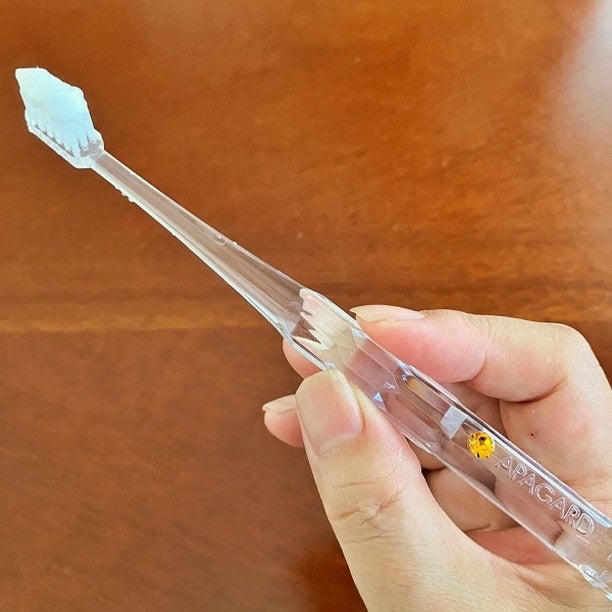 アパガードクリスタル歯ブラシ/アパガード/歯ブラシを使ったクチコミ(8枚目)