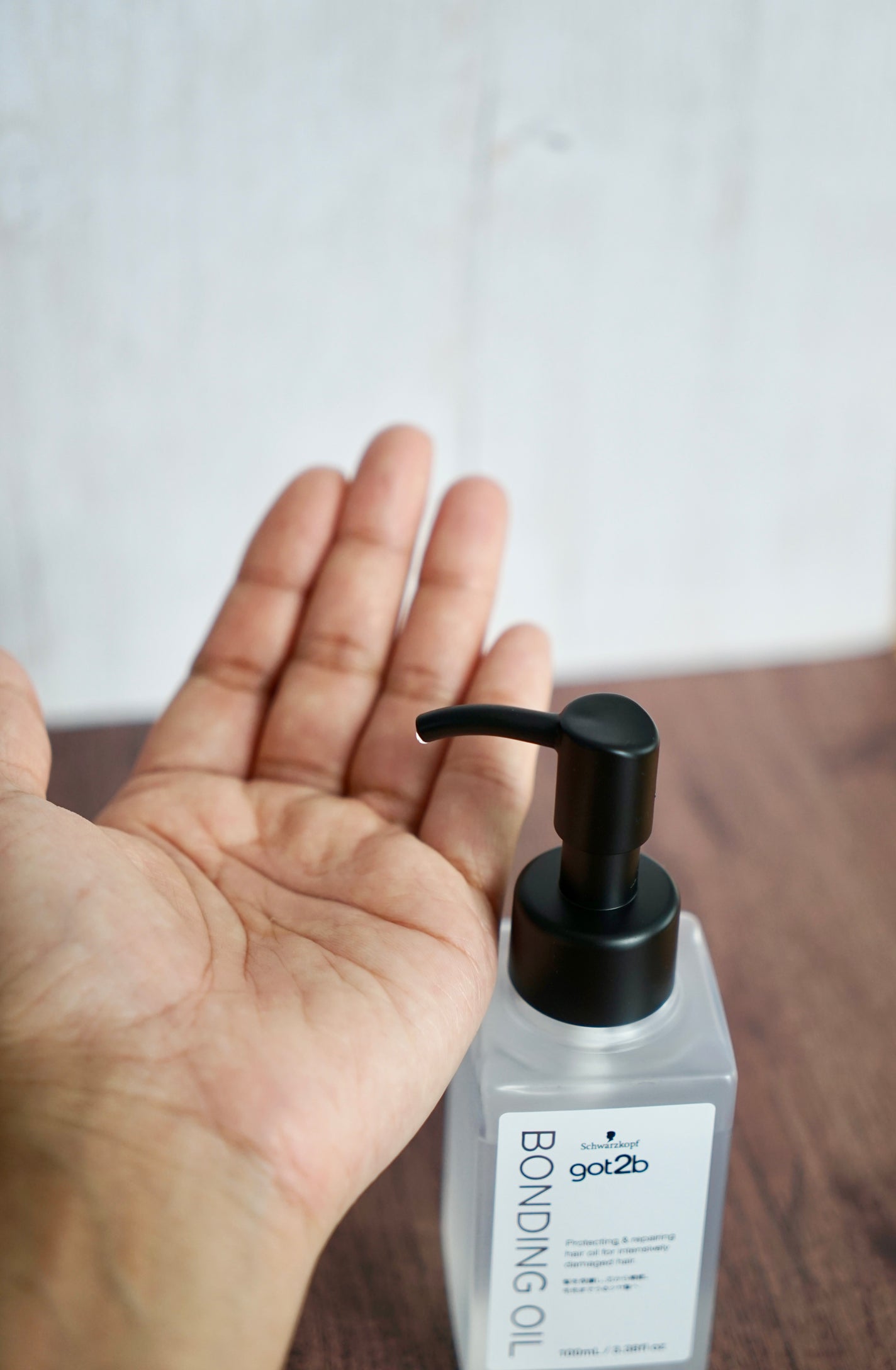 manimani on LIPS 「/ハイダメージヘア専用💥このなめらかさ、感動✨✨\パーマ&毛先..」(4枚目)