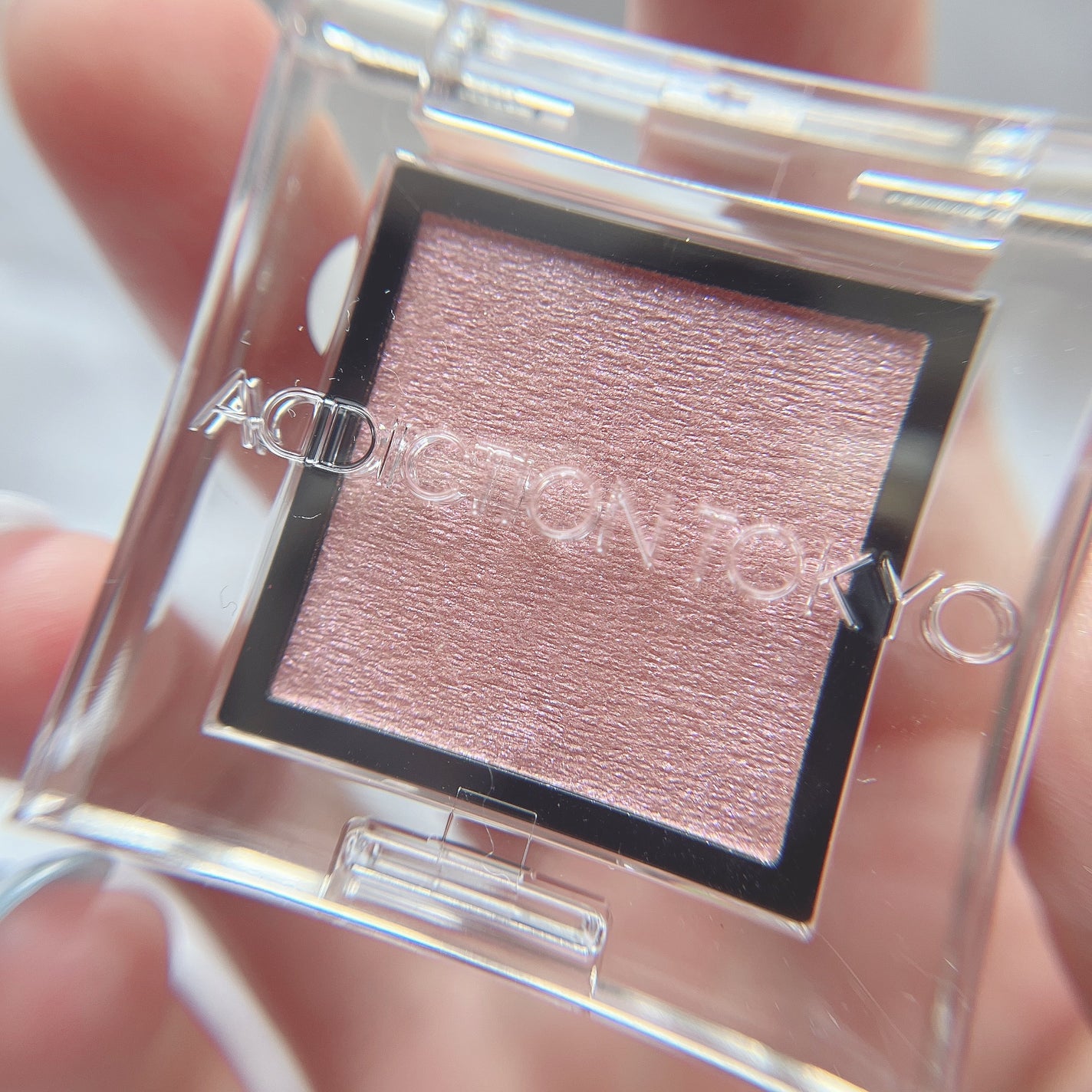 アディクション ザ アイシャドウ プリズム/ADDICTION/単色アイシャドウを使ったクチコミ(5枚目)