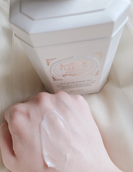パフュームボディローション リリィムスクホワイトティー/TEABLESS/ボディローションを使ったクチコミ(4枚目)