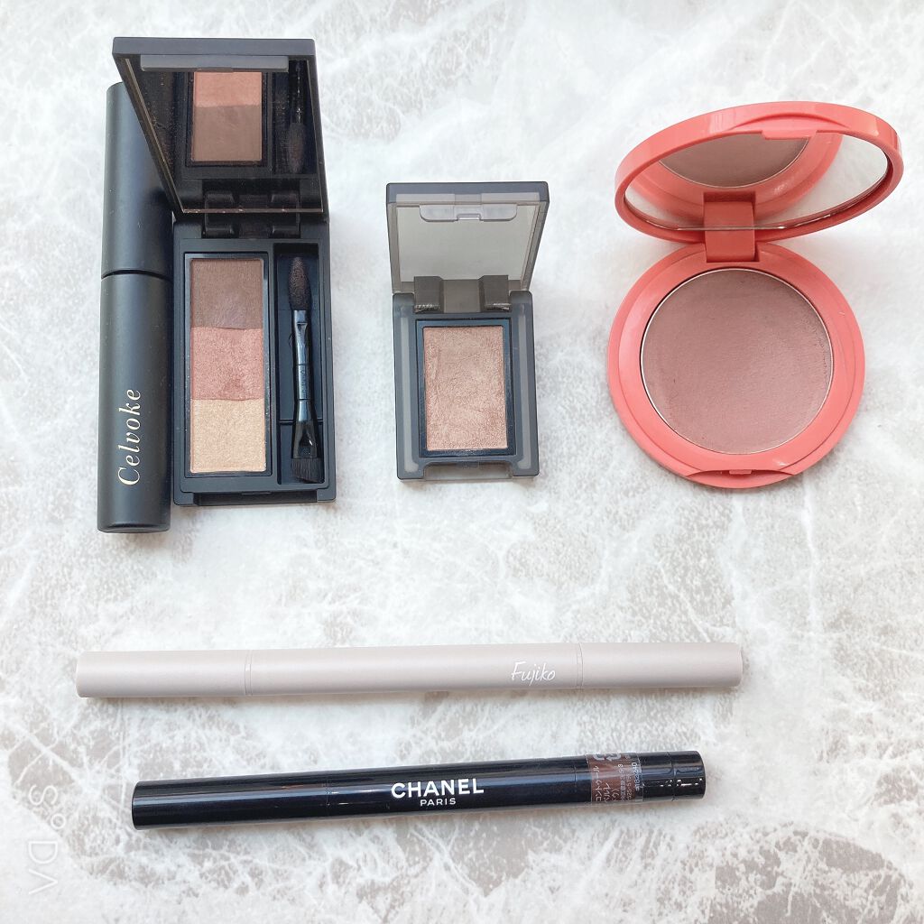 セルヴォーク インディケイトアイブロウパウダー/Celvoke/パウダーアイブロウを使ったクチコミ（1枚目）