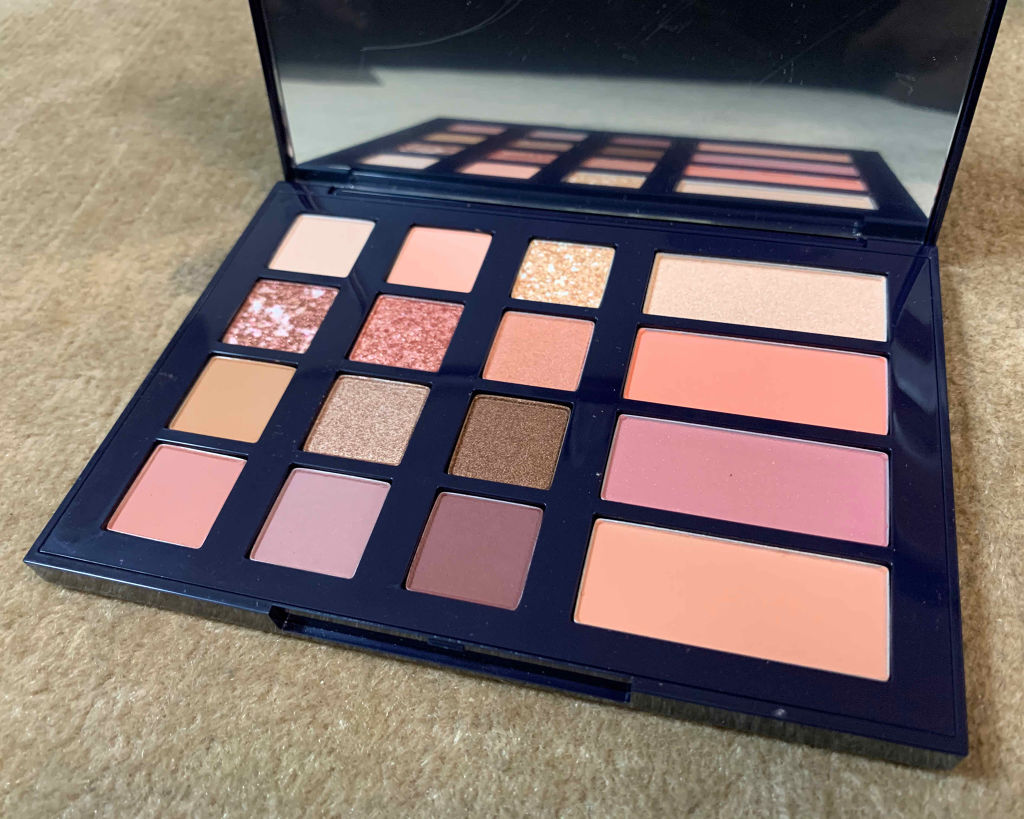 ムードアップパーティ パレット 2019 Holiday Limited Edition/innisfree/メイクアップキットを使ったクチコミ（2枚目）