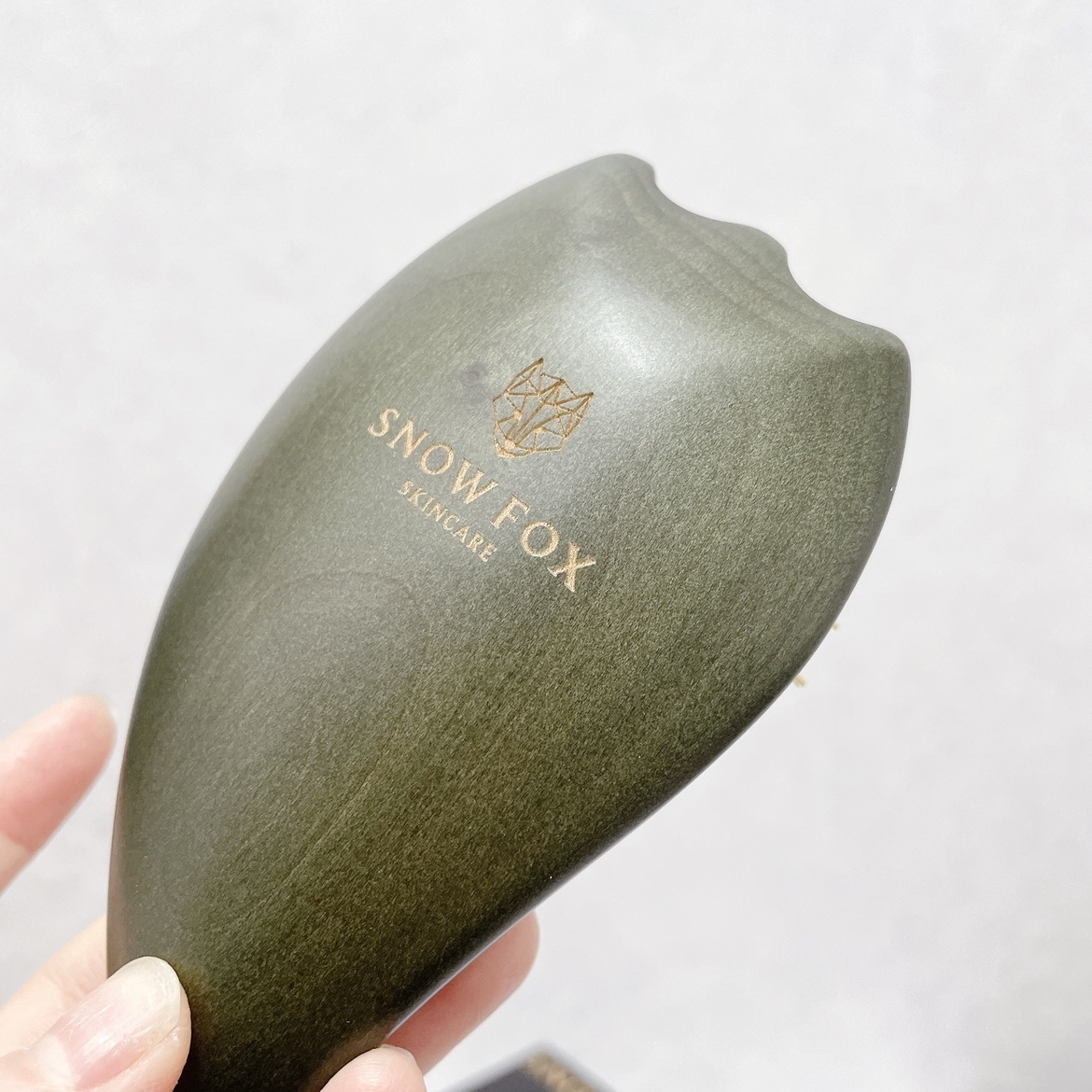 プレミアム FOX カッサ ゴースト ヘアブラシ ブラック/SNOW FOX SKINCARE/ヘアブラシを使ったクチコミ（3枚目）