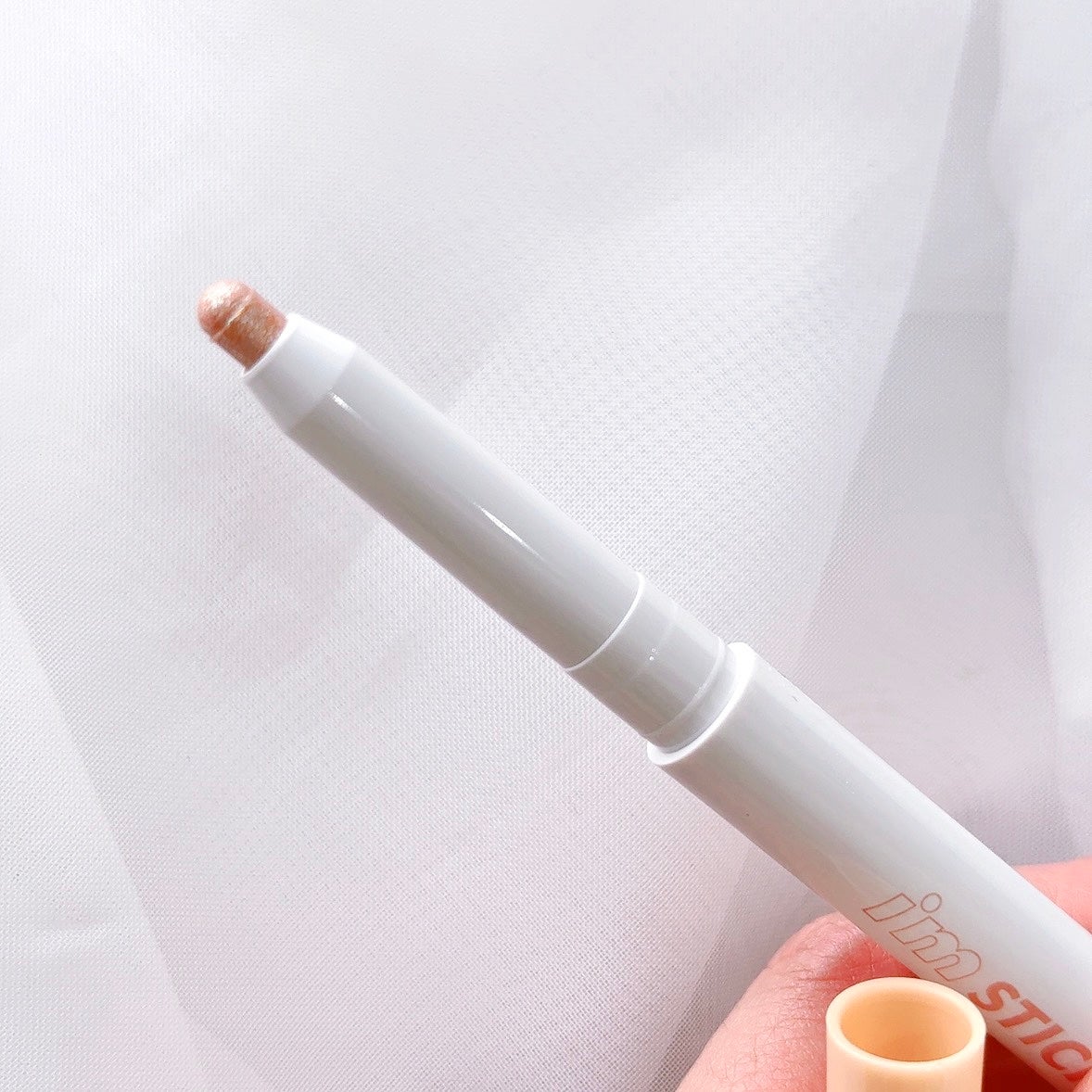 i'm Stick Shadow Glitterr/i’m meme/スティックアイシャドウを使ったクチコミ(4枚目)