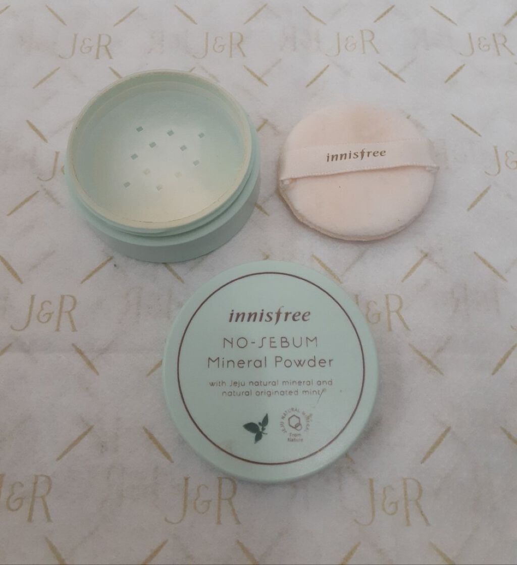 ノーセバム　ミネラルパウダー　N/innisfree/ルースパウダーを使ったクチコミ（3枚目）
