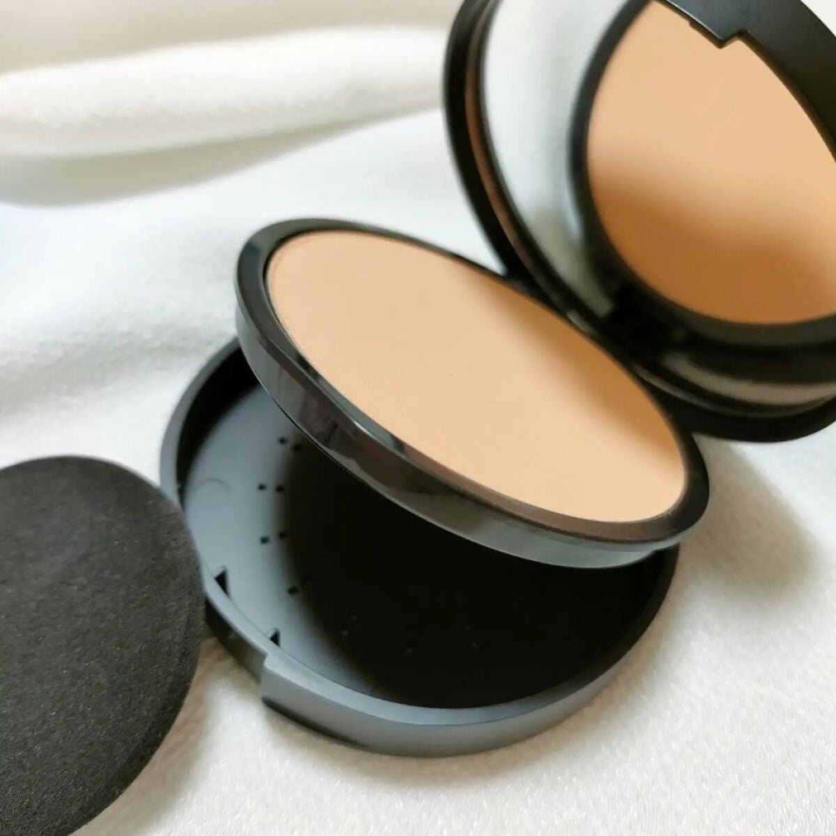 ベアプロ 16HR パウダー ファンデーション/bareMinerals/パウダーファンデーションを使ったクチコミ(3枚目)