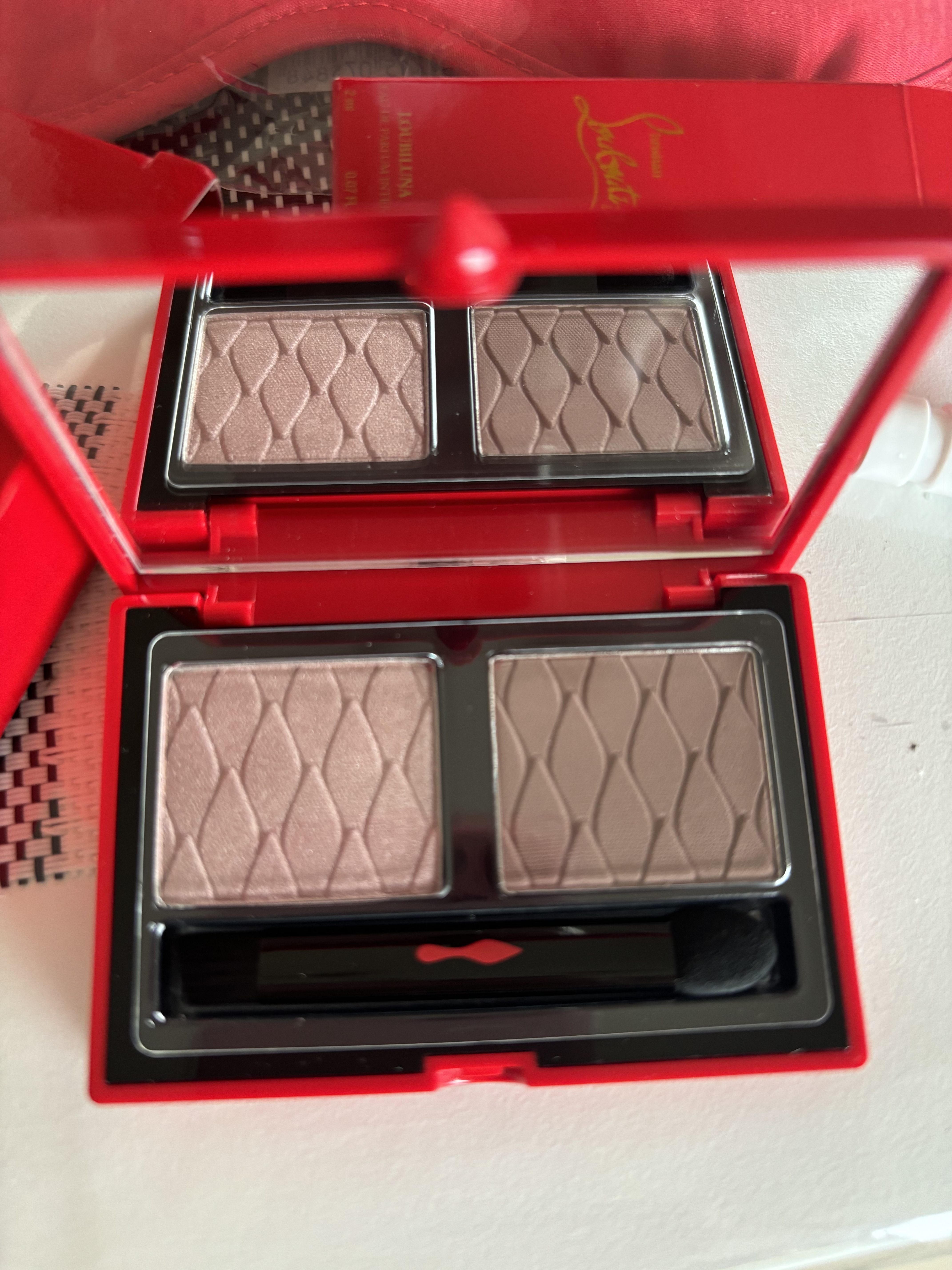 アブラカダブラ ルデュオ/クリスチャン ルブタン/アイシャドウパレットを使ったクチコミ（2枚目）