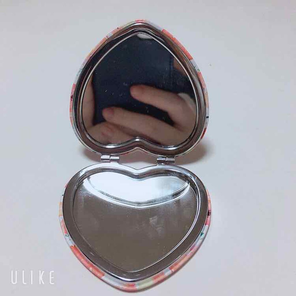 コンパクトミラー(ハート型)/DAISO/その他化粧小物を使ったクチコミ(1枚目)