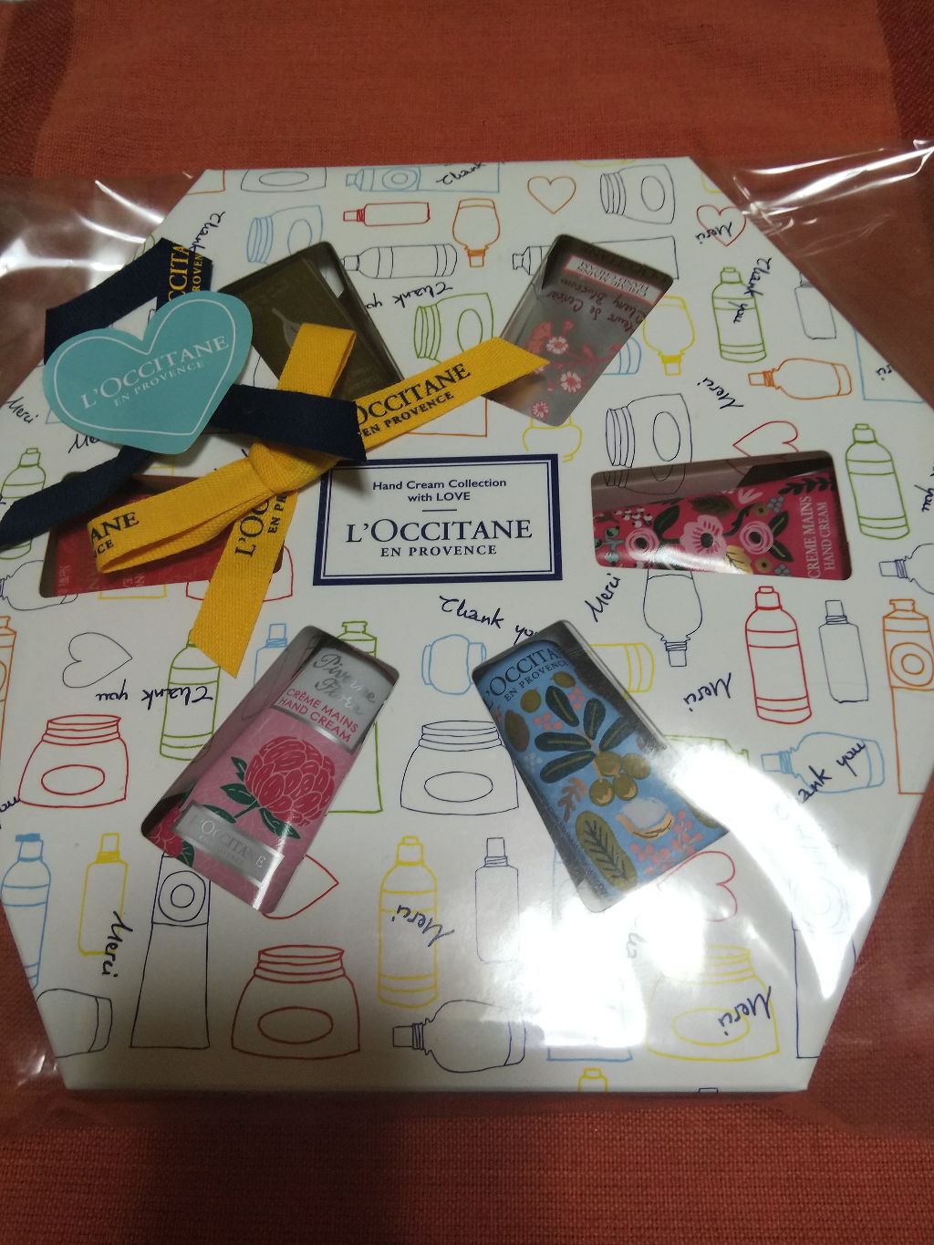 ハンドクリーム ギフトウィズLOVE/L'OCCITANE/スキンケアキットを使ったクチコミ（1枚目）