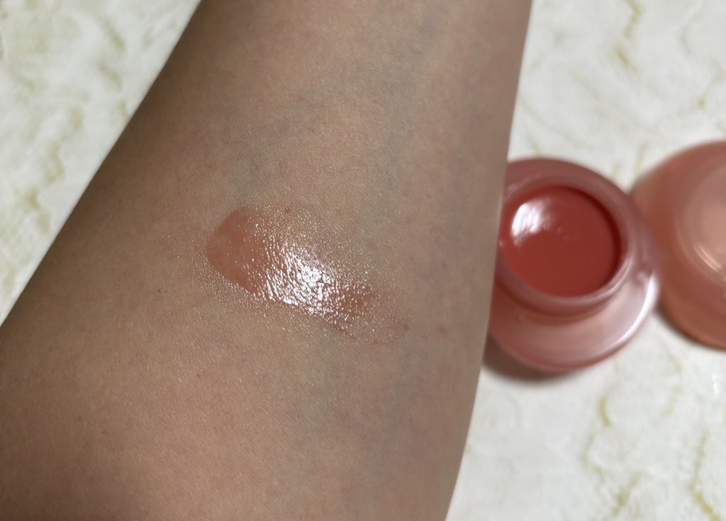 フィー リップアンドチーク グローイジェリーポット JN03 カスタード/fwee/リップグロスを使ったクチコミ（3枚目）