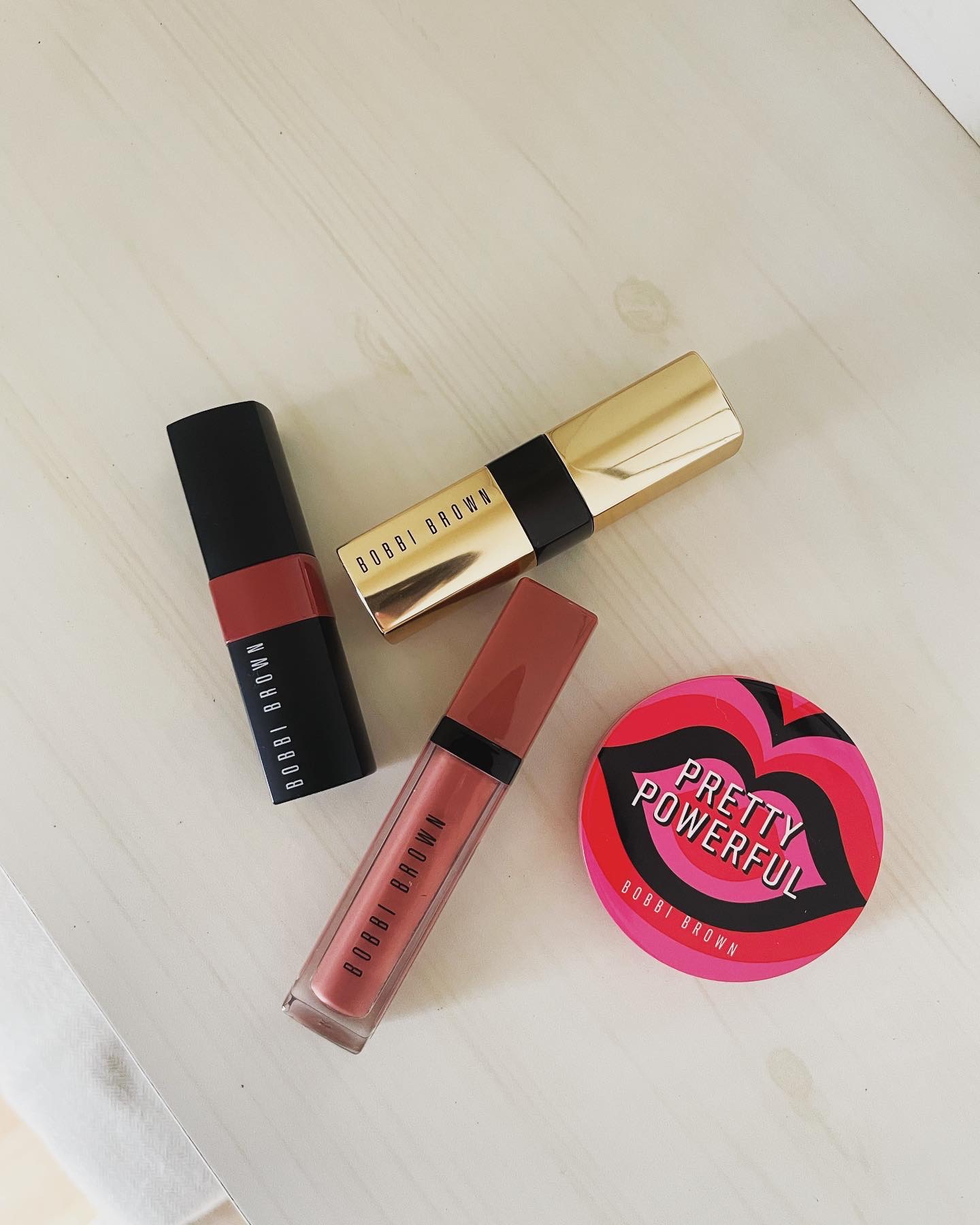 クラッシュド リップ カラー 34 イタリアンローズ/BOBBI BROWN/口紅を使ったクチコミ（1枚目）