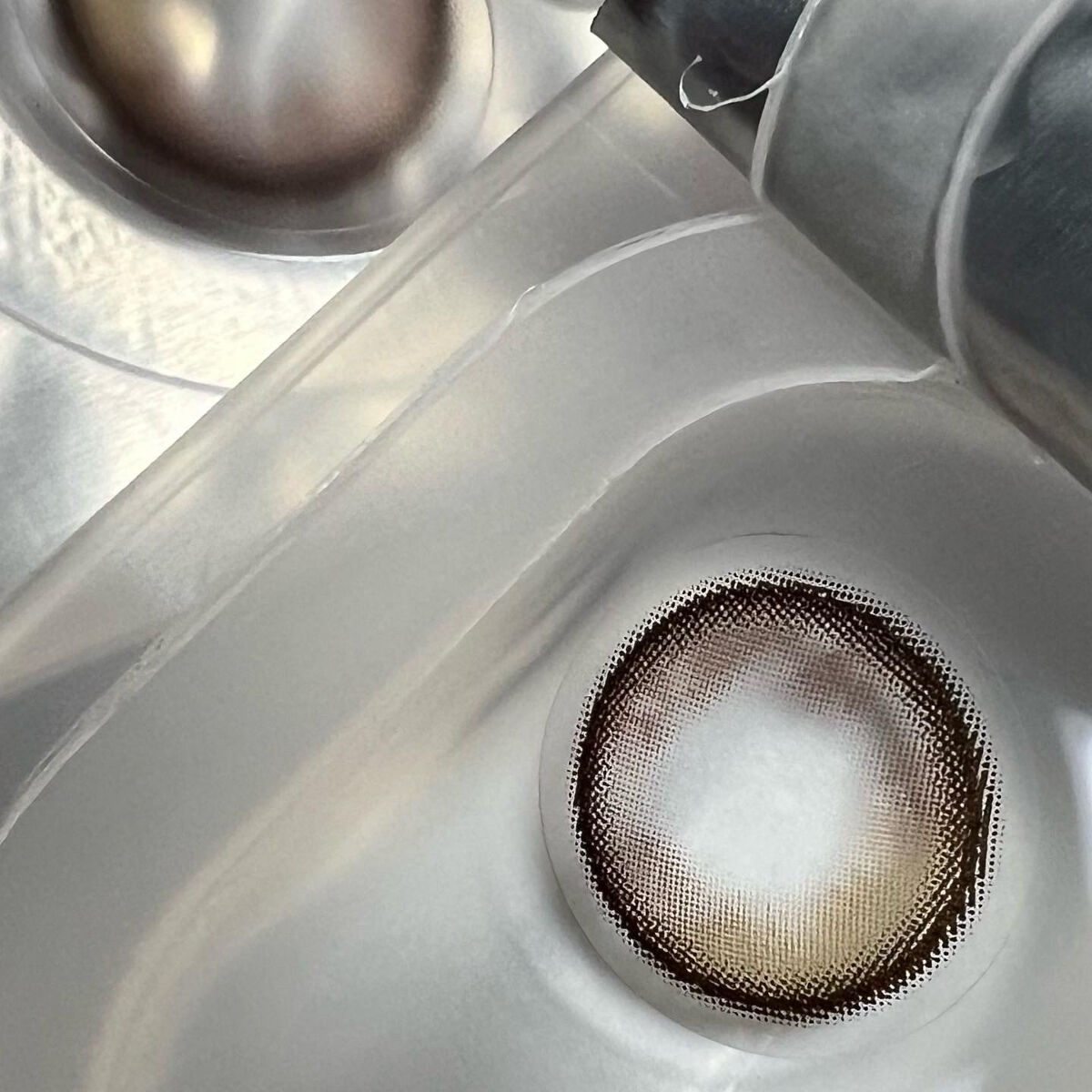 Secretive Kristen/Hapa kristin/カラーコンタクトレンズを使ったクチコミ（3枚目）