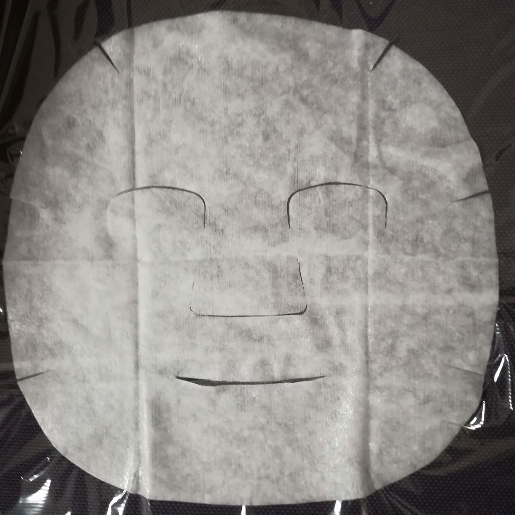 ホワイトフェイスマスク/IHANA/シートマスク・パックを使ったクチコミ（3枚目）