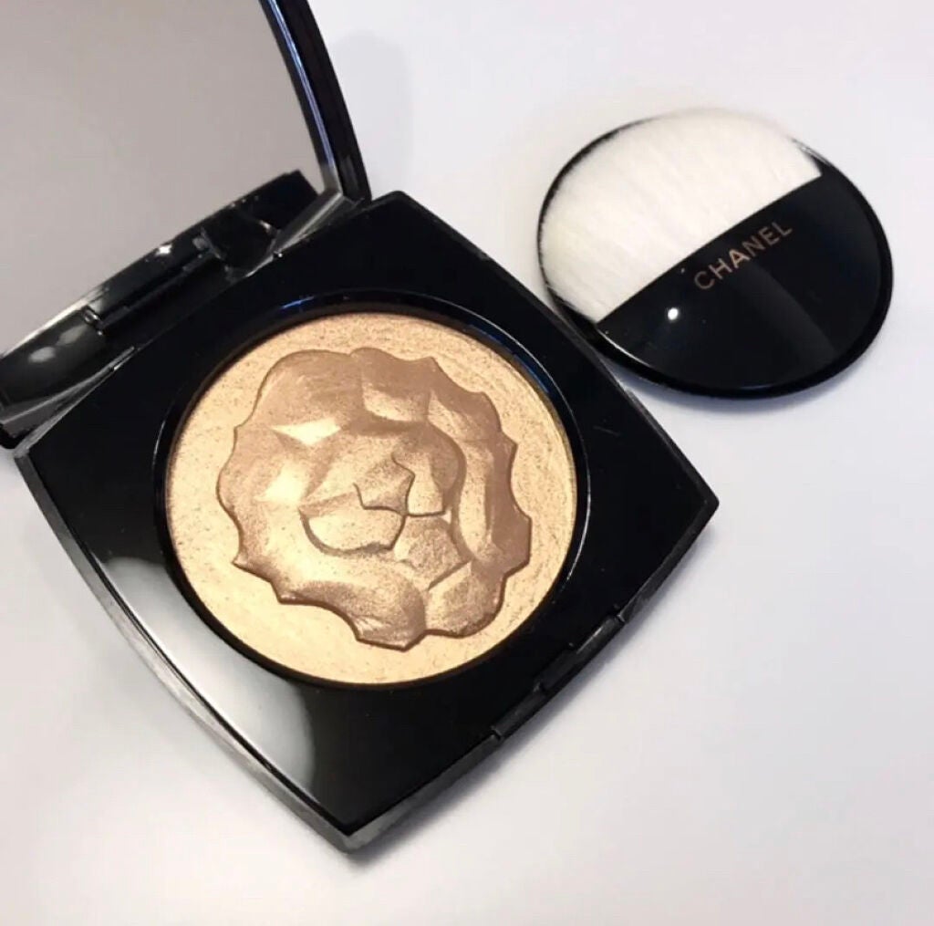 ル リオン ドゥ シャネル/CHANEL/プレストパウダーを使ったクチコミ(4枚目)