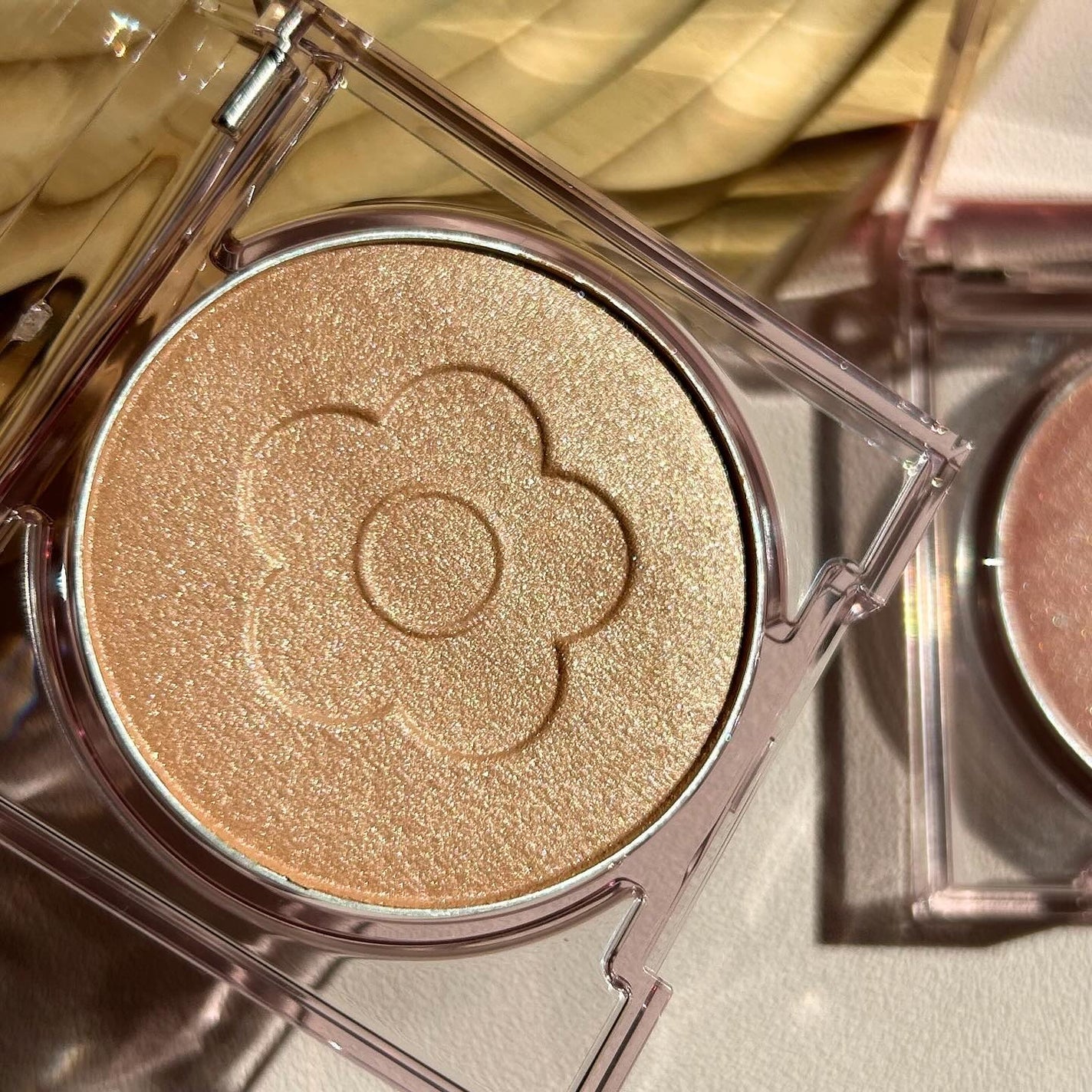 デイジードール パウダー ブラッシュ ブルーム/DAISY DOLL by MARY QUANT/パウダーチークを使ったクチコミ(8枚目)