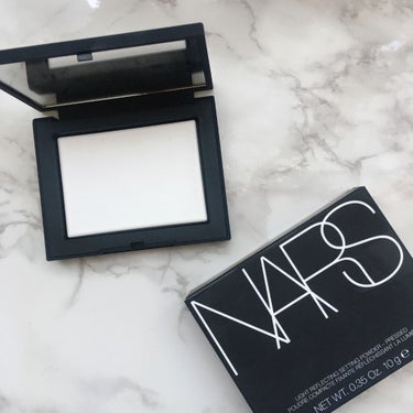 ライトリフレクティングセッティングパウダー　プレスト　N/NARS/プレストパウダーを使ったクチコミ（1枚目）