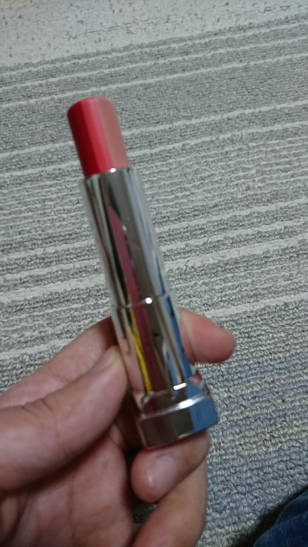 リップ フラッシュ ビッテン ストロボ/MAYBELLINE NEW YORK/口紅を使ったクチコミ(2枚目)