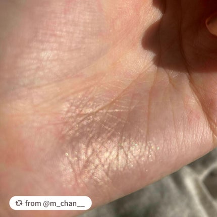 オーロラシマー ハイライター/innisfree/パウダーハイライトを使ったクチコミ(4枚目)