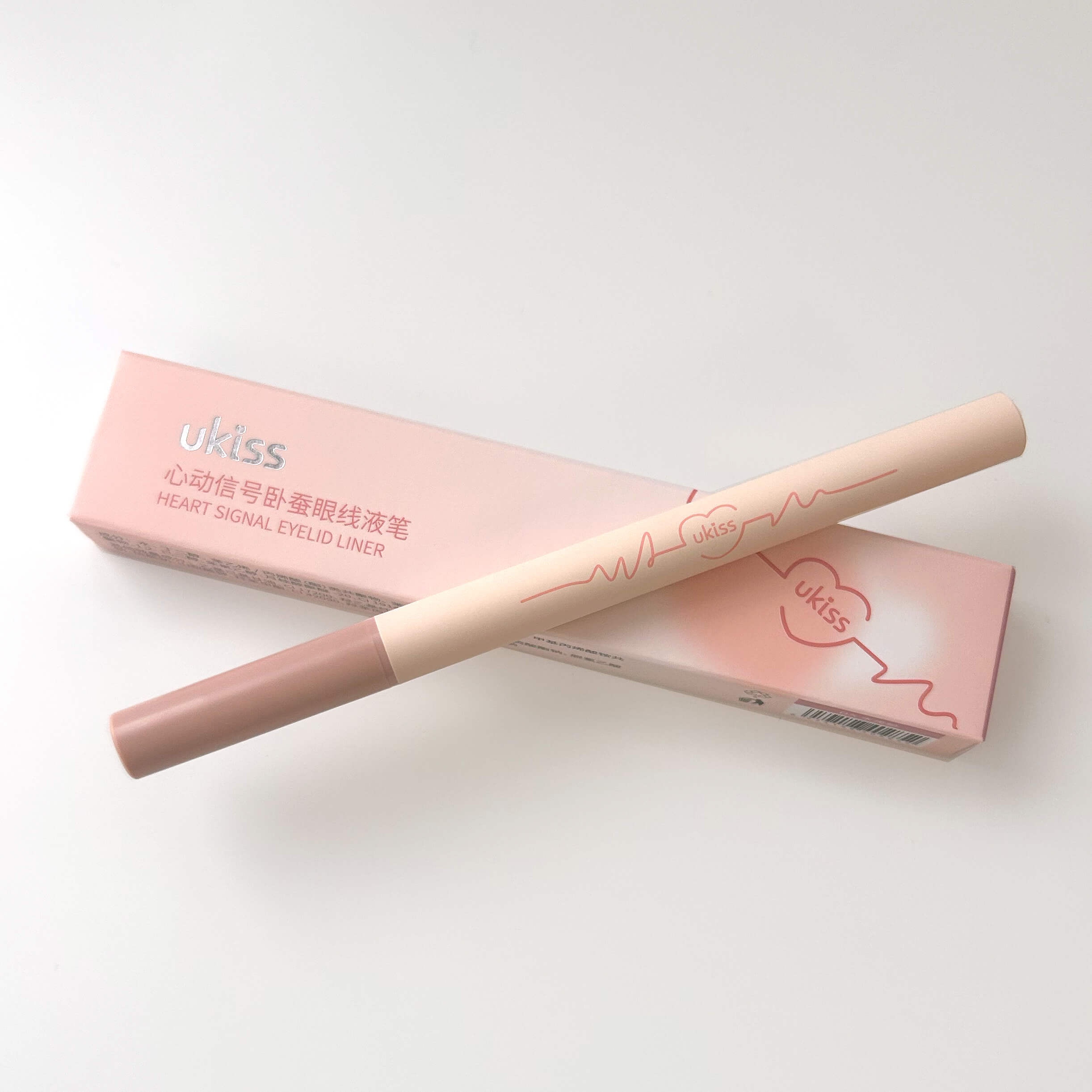 ukiss 極細アイライナー