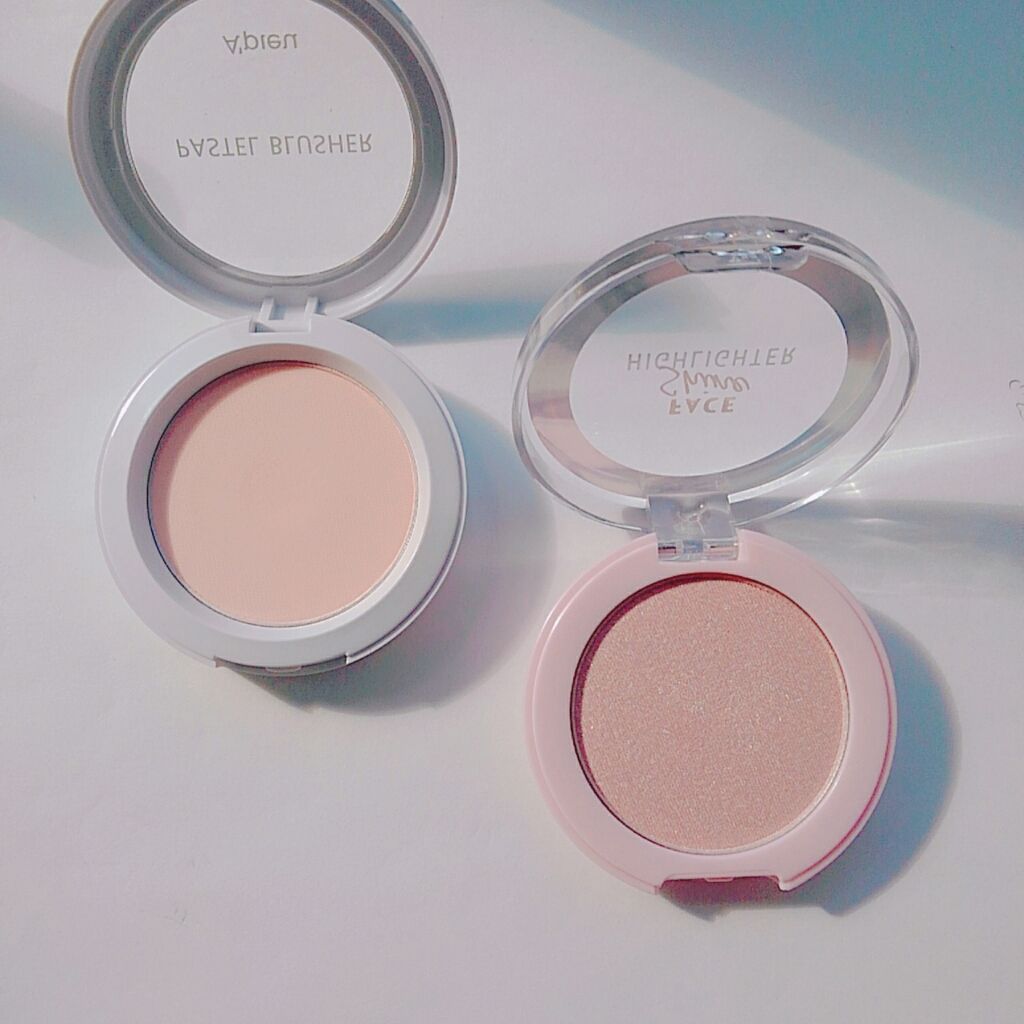 フェイスシャインハイライト シャイングリマー/ETUDE/パウダーハイライトを使ったクチコミ（3枚目）