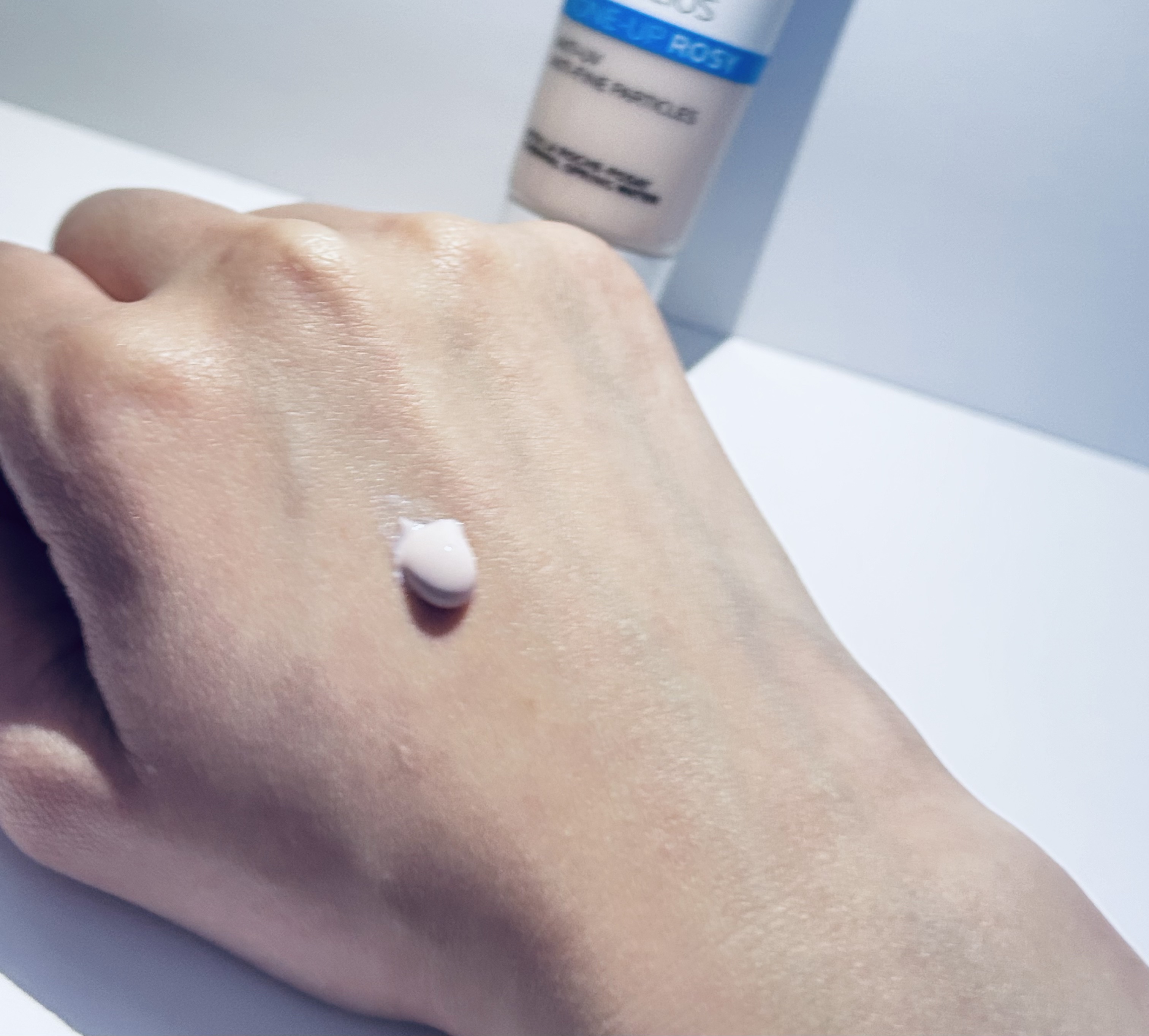 UVイデア XL プロテクショントーンアップ ローズ/ラ ロッシュ ポゼ/日焼け止めクリームを使ったクチコミ（2枚目）