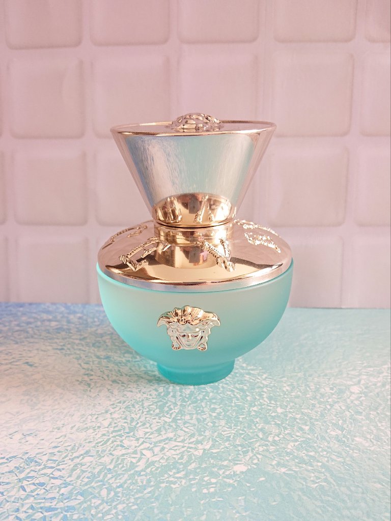 ディラン ターコイズ EDT/VERSACE/香水(レディース)を使ったクチコミ（3枚目）