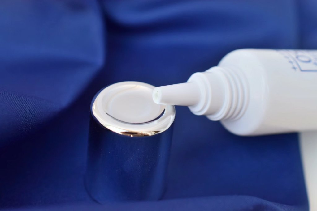 スピラコレッタ UVトリートメントミルクWTSP /日本ライフ製薬/化粧下地を使ったクチコミ（3枚目）