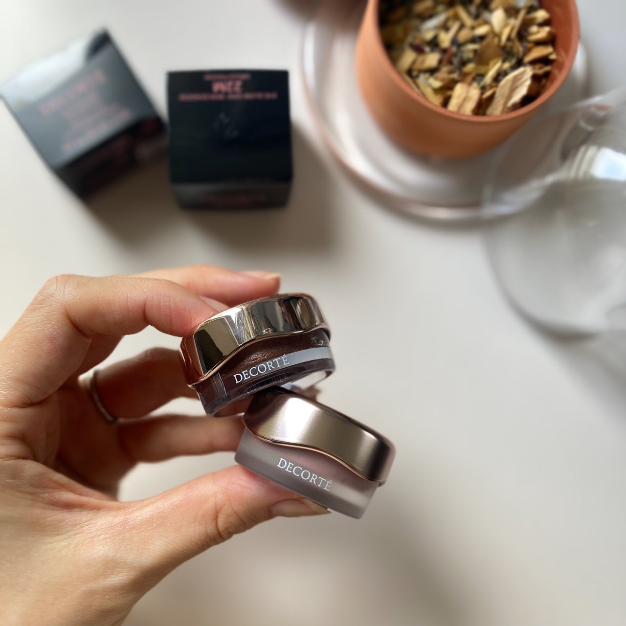 アイグロウジェム スキンシャドウ/DECORTÉ/ジェル・クリームアイシャドウを使ったクチコミ(1枚目)