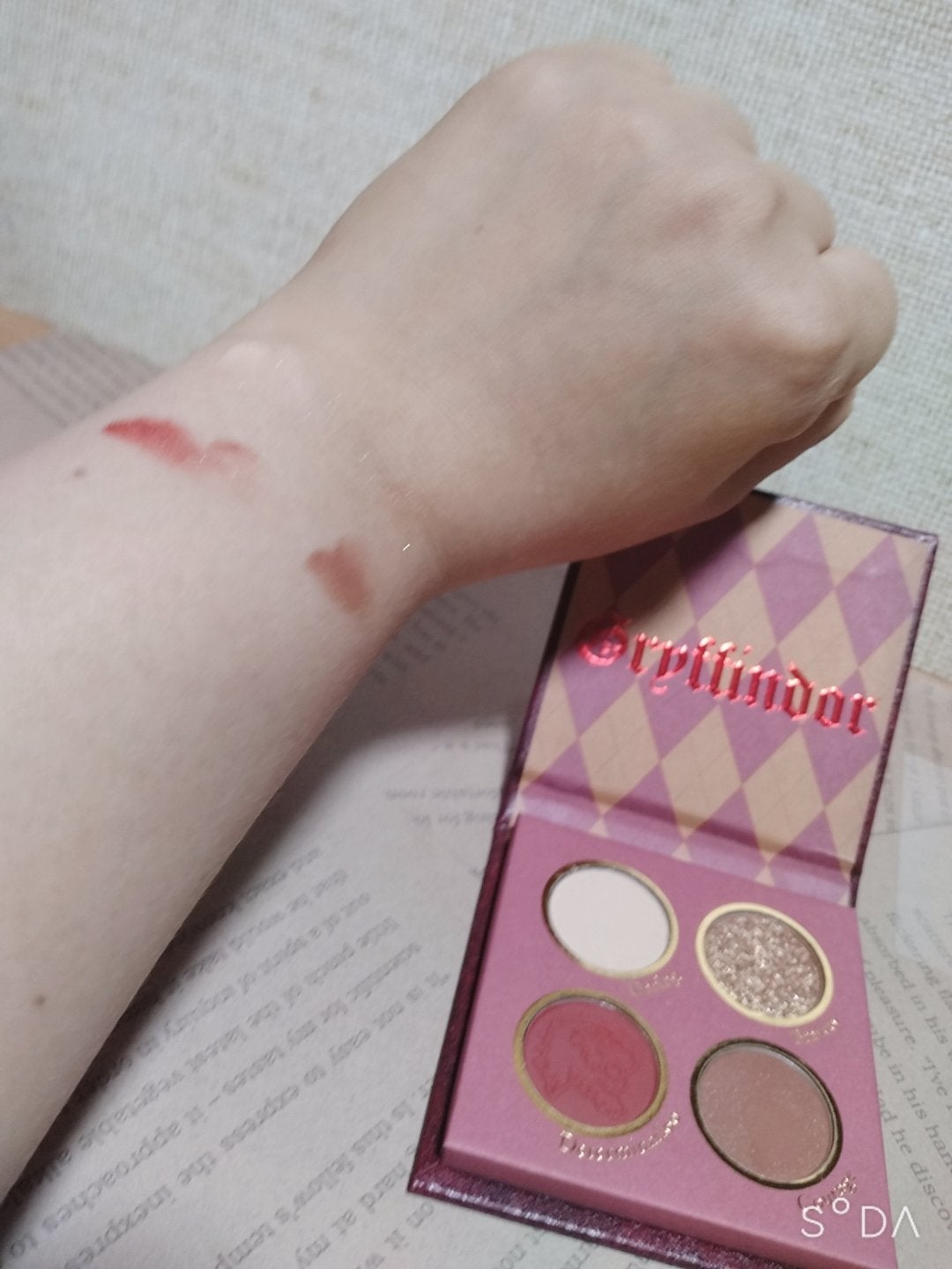 ハリーポッター ホグワーツの家パレット/SHEGLAM/アイシャドウパレットを使ったクチコミ(2枚目)