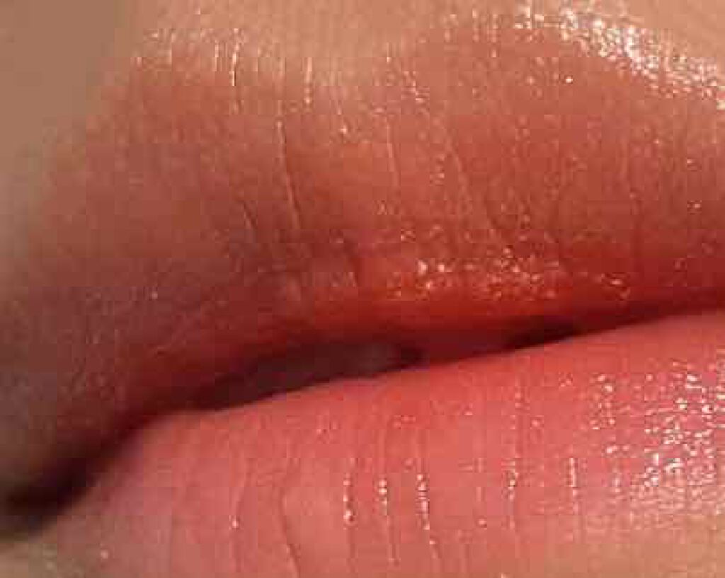 ZEESEAエィンジェルキューピッド 瑠璃リップグロス/ZEESEA/リップグロスを使ったクチコミ（3枚目）