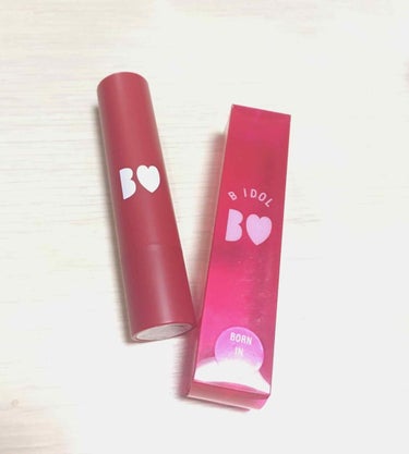 5月1日発売！
アカリンこと吉田朱里ちゃんプロデュース BIDOL 第1弾コスメ つやぷるリップ💄

売り切れ続出の中、幸運なことに私は発売前にLOFTで先行ゲットすることができました💓

ぷるっぷるの