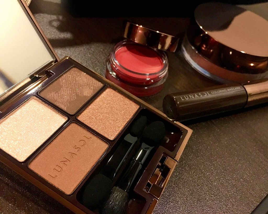 Candle Night Collection(PARTY COFFRET 2017)/LUNASOL/メイクアップキットを使ったクチコミ(2枚目)
