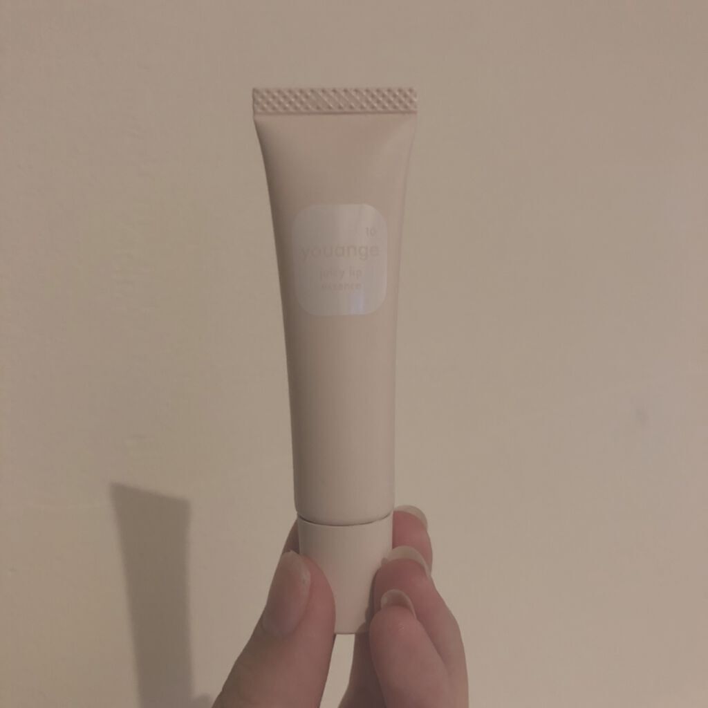 ジューシーリップエッセンス/youange/リップケアを使ったクチコミ（1枚目）