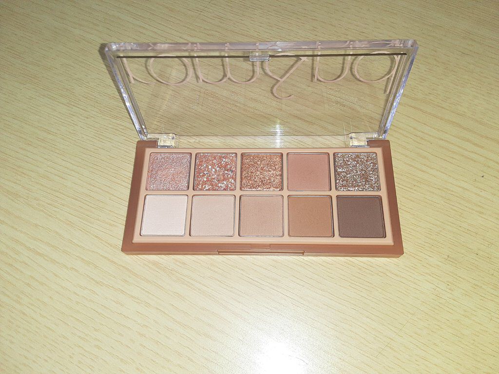 とまと。 on LIPS 「ロムアンド 〈ベターザンパレット 02マホガニーガーデン〉ずっ..」(2枚目)