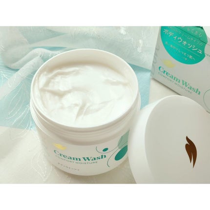 ダヴ クリームボディウォッシュ コンフォートモイスチャー/ダヴ/ボディソープを使ったクチコミ(2枚目)