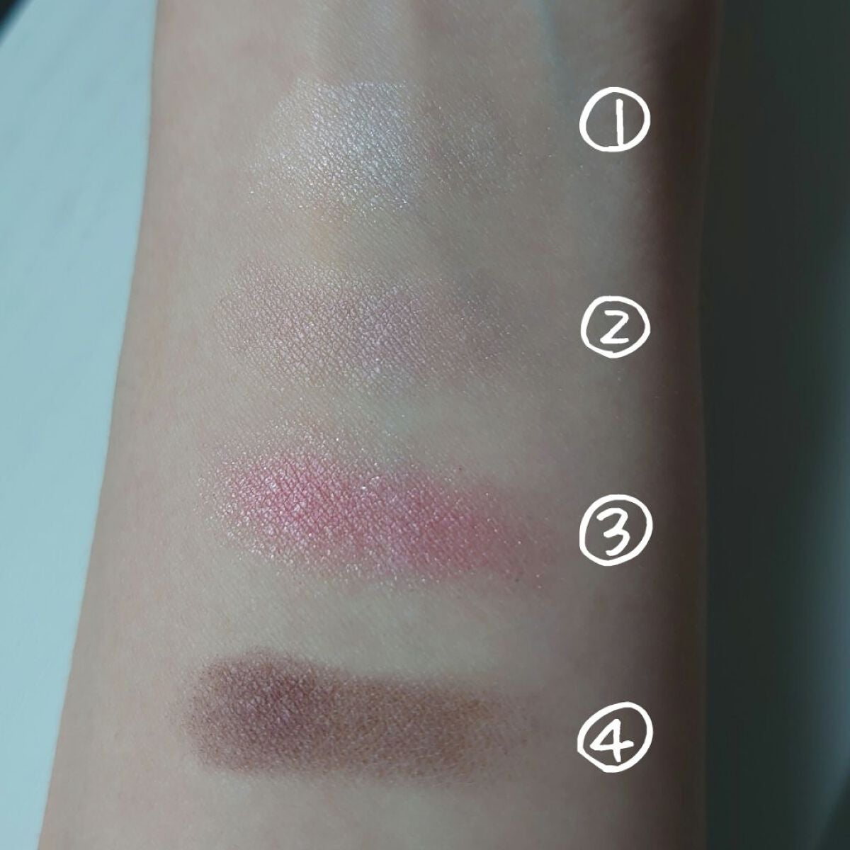 グロッシーリッチ アイズ N/Visée/アイシャドウパレットを使ったクチコミ(3枚目)
