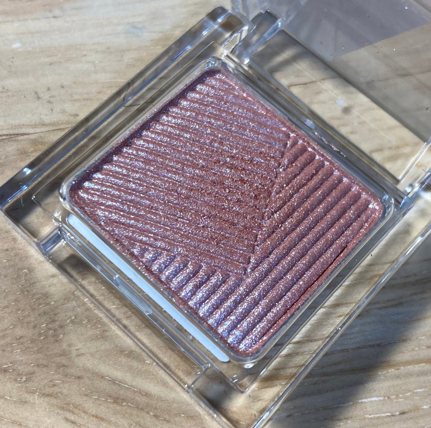 オーラデュウ プリズム イルミネーター ピコ/SHISEIDOザ・メーキャップ/単色アイシャドウを使ったクチコミ(2枚目)