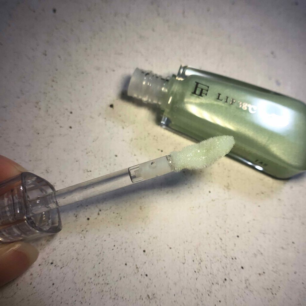 38°C / 99°F リップトリートメント (リップ美容液)/UZU BY FLOWFUSHI/リップケアを使ったクチコミ（2枚目）