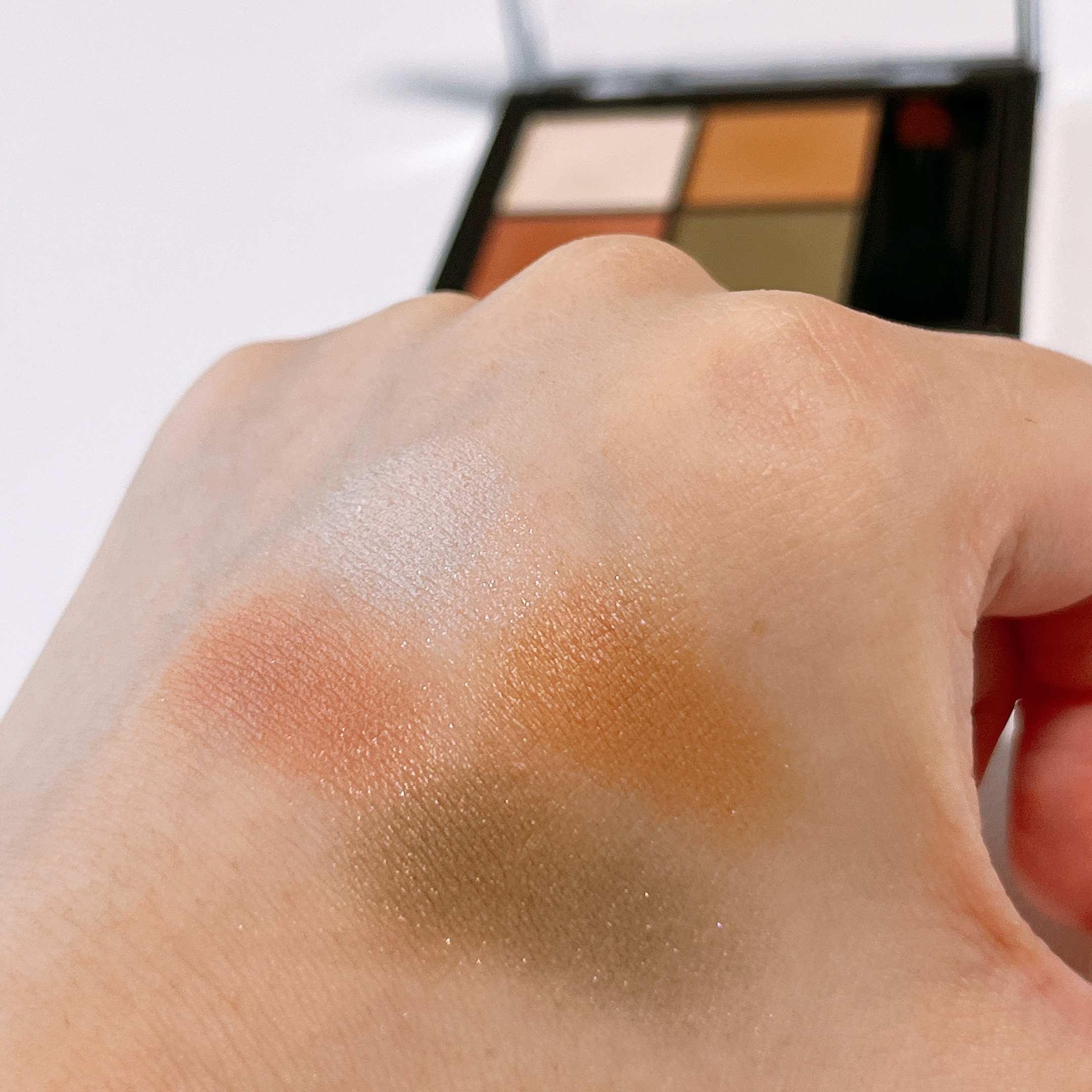 キスミー　フェルム　スタイリングアイパレット 03 ヴェールリネン/キスミー フェルム/アイシャドウパレットを使ったクチコミ（3枚目）