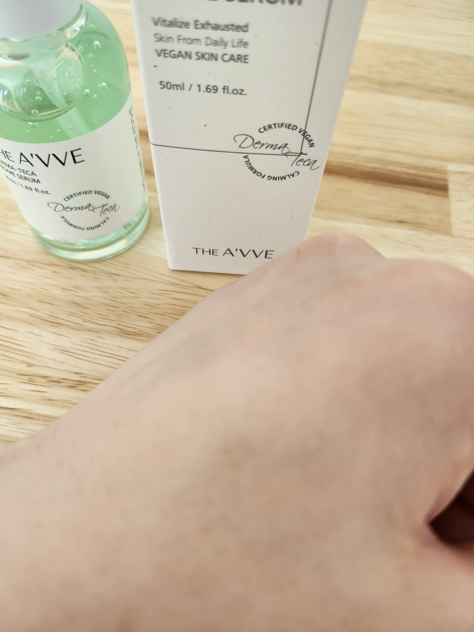 ダーマテカバイオームセラム/THE A'VVE/美容液を使ったクチコミ（3枚目）