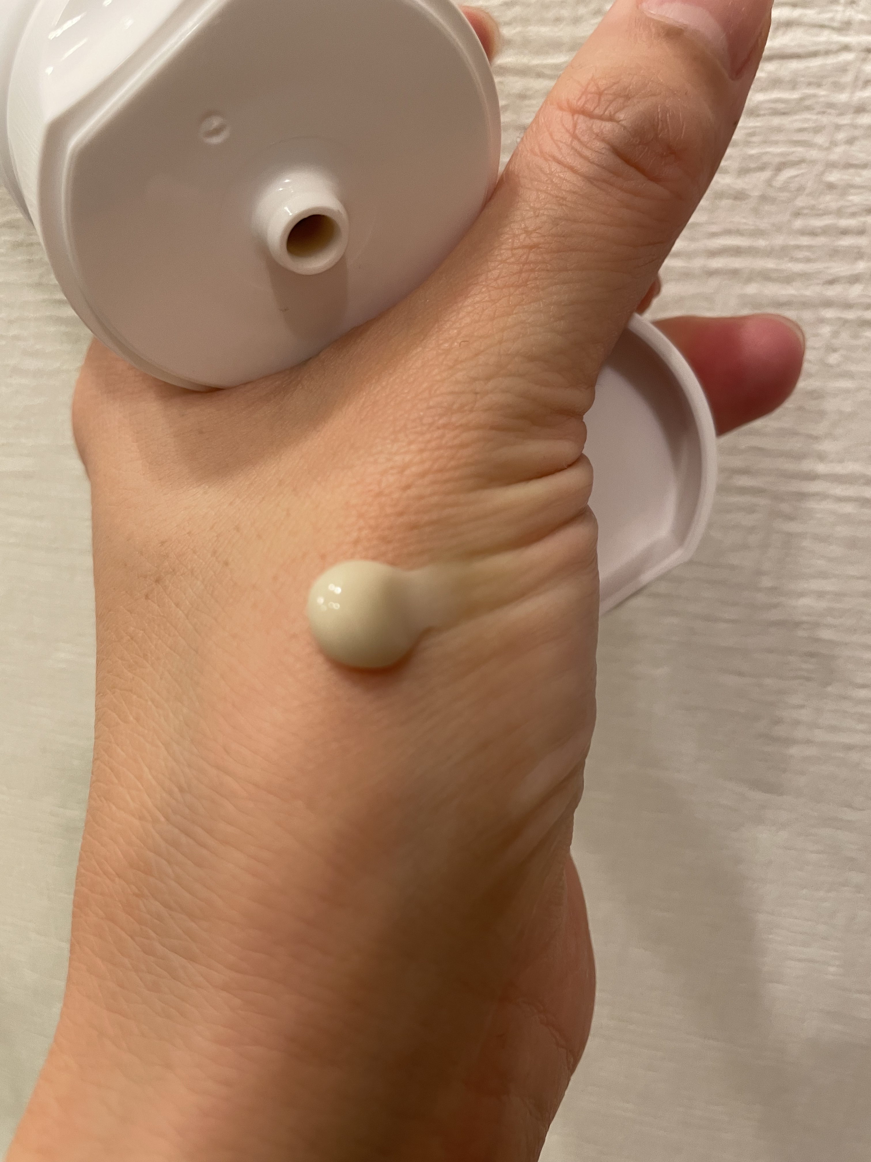 Yam Rootビーガンミルククリーム/Isntree/フェイスクリームを使ったクチコミ（2枚目）