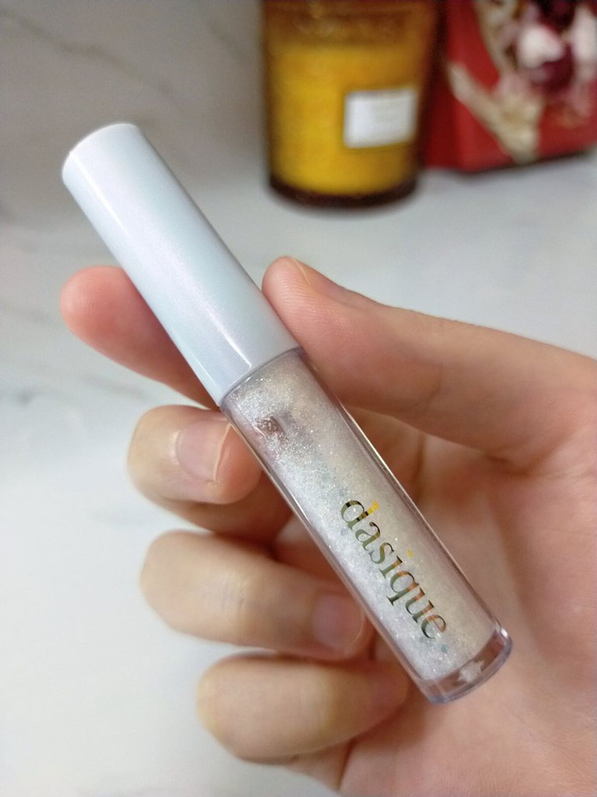 スターリット リキッドグリッター/dasique/メイクアップを使ったクチコミ（1枚目）