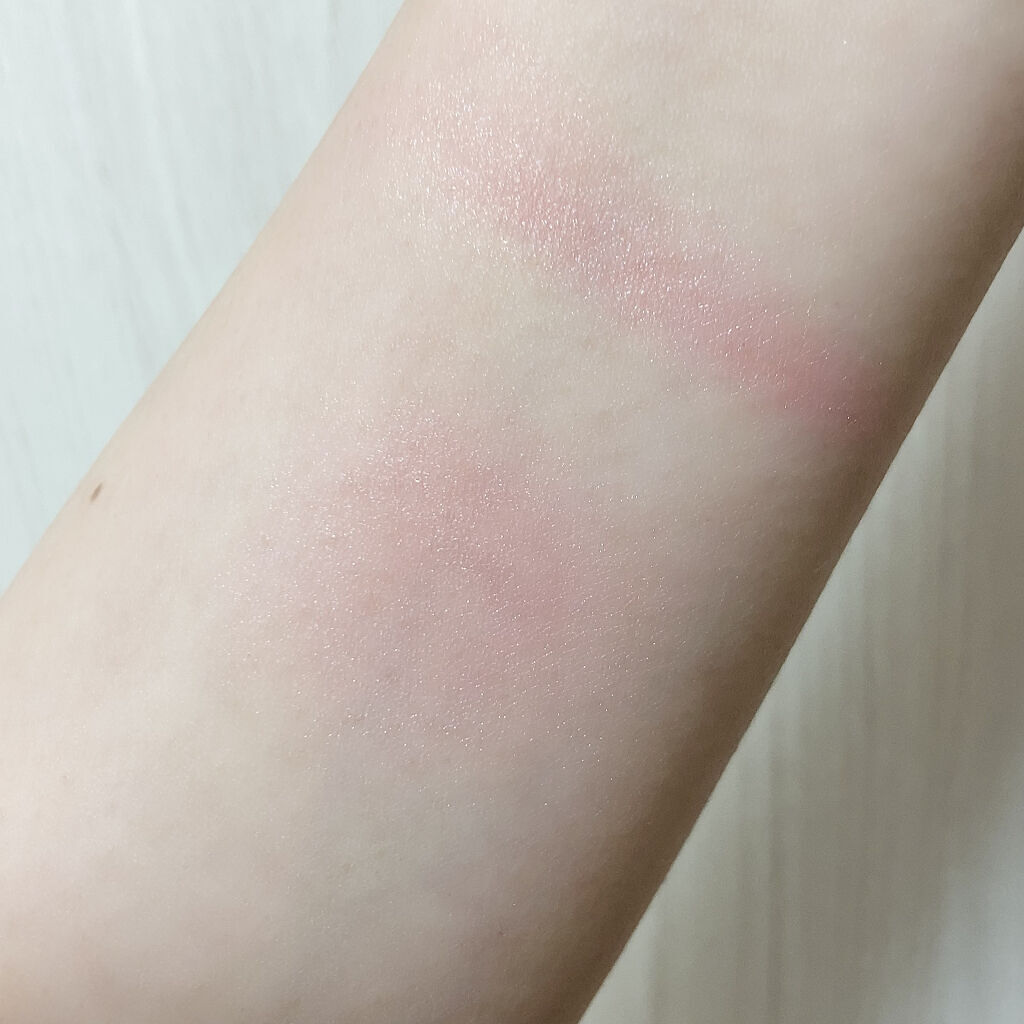 トゥルーディメンショングロウチーク G001 ブラッシュオン/hince/パウダーチークを使ったクチコミ（2枚目）