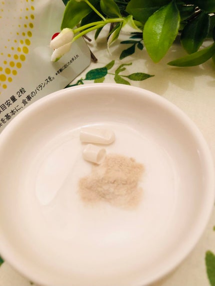 fracora ウロリチンカプセルのクチコミ「ウロリチンが入ったサプリメントは初めてです。
ウロリチンは、ザクロやベリー類に含まれているポリ.....」(3枚目)