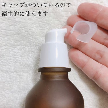 〜お肌に塗る乳酸菌で肌バリアを強化〜
⁡
マリーアンドメイ、ビタミン+ビフィダトナー&ローションです♡
⁡
⁡
💁🏻‍♀️お肌に塗る乳酸菌「ビフィダ」はお肌に栄養を供給し、健康で輝くお肌をつくる
⁡
⁡
♥︎保湿・肌バリア強化に優れたビフィダを30,000ppm含有
⁡
♥︎トナーには保湿と鎮静に効果があると言われている【ビタミンB5】を配合
⁡
♥︎ローションにはお肌のトーンを明るくすると言われている【ビタミンC】を配合
⁡
♥︎それぞれに違うビタミン成分が配合されているので一緒に使うことで相乗効果が期待できる
⁡
⁡
⁡
『使用感』
⁡
・トナー
⁡
ややとろみのあるテクスチャー。
⁡
お花のような香りがふわっと広がります🌸
⁡
とろみがあるので肌馴染みはよく、
ハンドプレスしていたらスッと浸透します😊👌
⁡
⁡
・ローション
⁡
こちらもお花のような香りがします💐
⁡
香りは少し強めかな。
⁡
好かれる香りだと思いますが
使用後も香りは少し残るので、
無香料が好きな方には向かないかも🤔
⁡
しっかり保湿してくれてベタつきも残らず、
使用感はとてもいいと思います💕
⁡
ガラスのボトルがオシャレで
洗面所のオシャレインテリアに見えるのも
嬉しいポイント😆
⁡
⁡
⁡
presented by @jdtc.jp
⁡
⁡
⁡
#MARY&MAY#マリーアンドメイ#ビタミンプラスビフィダローション#化粧水#乳液#お肌に塗る乳酸菌#ビフィダ#肌バリア#栄養供給#水分補給#保湿#鎮静#韓国美容#韓国コスメ#韓国コスメレビュー#スキンケア#韓国コスメスキンケア#シナジー効果#美肌ケア#綺麗になりたい#コスメ好き#コスメオタク#美容マニア#美容好きさんと繋がりたい#コスメ好きさんと繋がりたい
#beauty#cosme#cosmetic#skincareの画像 その1