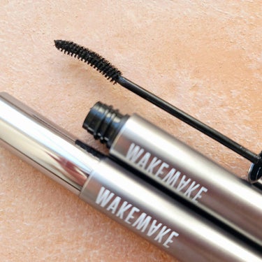 WAKEMAKE ハイテンションロング＆カールマスカラデュオセットのクチコミ「WAKEMAKE
HIGH TENSION LONG&CURL MASCARA
＊BLACK
.....」（2枚目）