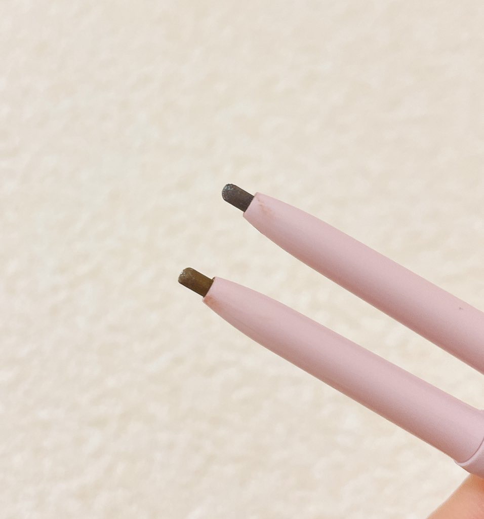 デイジードール クリーミーライナー 04 オリーブブラウン 〈ラメタイプ〉/DAISY DOLL by MARY QUANT/ペンシルアイライナーを使ったクチコミ（3枚目）