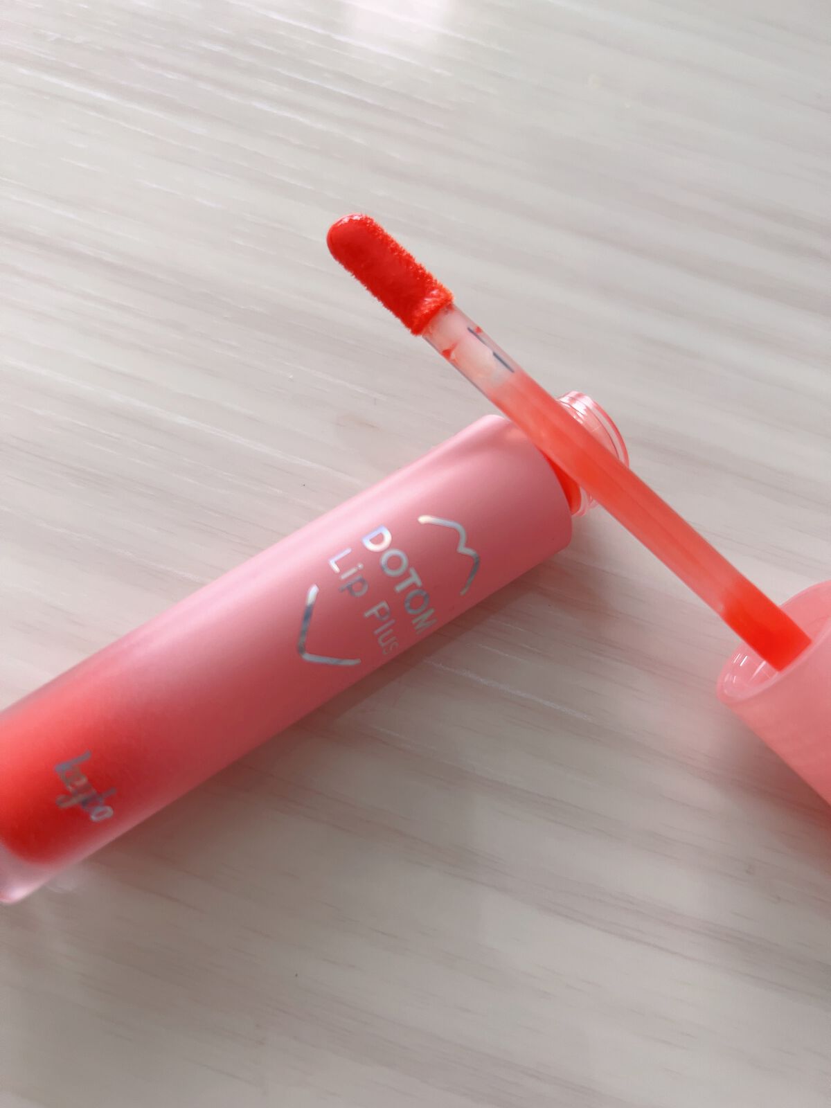 ドトムリッププラスプランパー 04 サマータンジェリン(SUMMER TANGERINE)/keybo/リッププランパーを使ったクチコミ（2枚目）